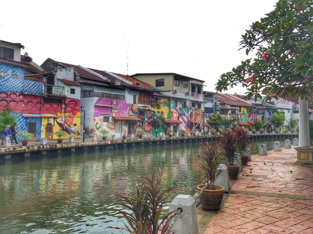 The river and graffiti covered buildings in Melaka/Malacca, Malaysia